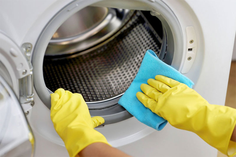 چگونه از شر بوی بد در ماشین لباسشویی خلاص شویم